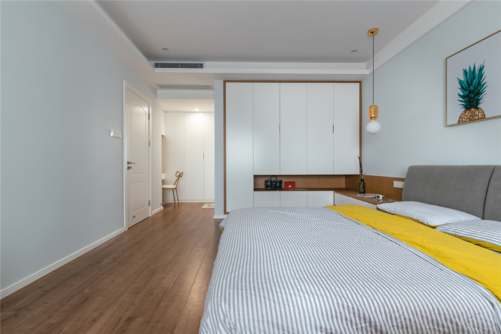 轉角衣柜怎么設計才能合理利用“死角”？(圖3)