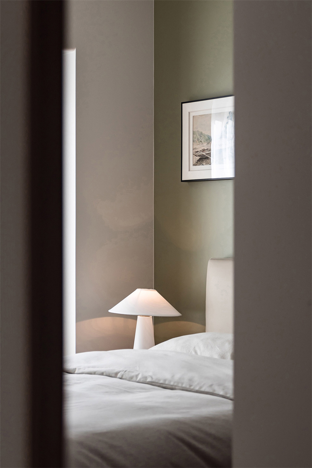 180㎡現(xiàn)代極簡復式,生活中的藝術感(圖11) 11.jpg