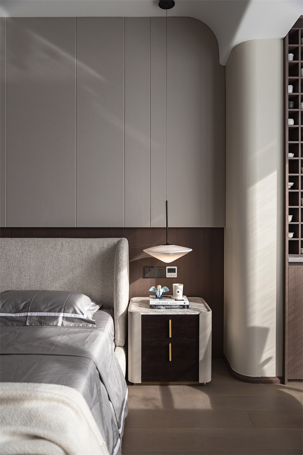 180㎡現(xiàn)代極簡復式,生活中的藝術感(圖14) 14.jpg